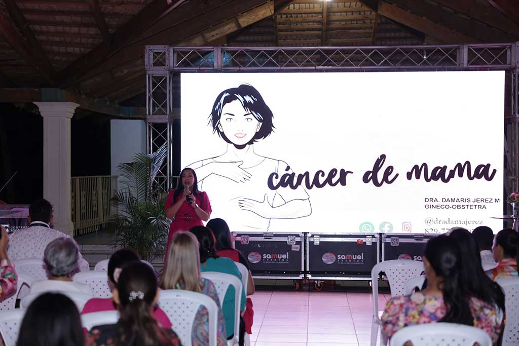 Directors of Cooperativa Mamoncito, Inc. call for a talk on breast cancer prevention